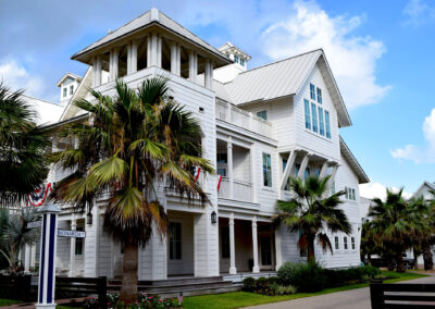 207 Seaside Dr