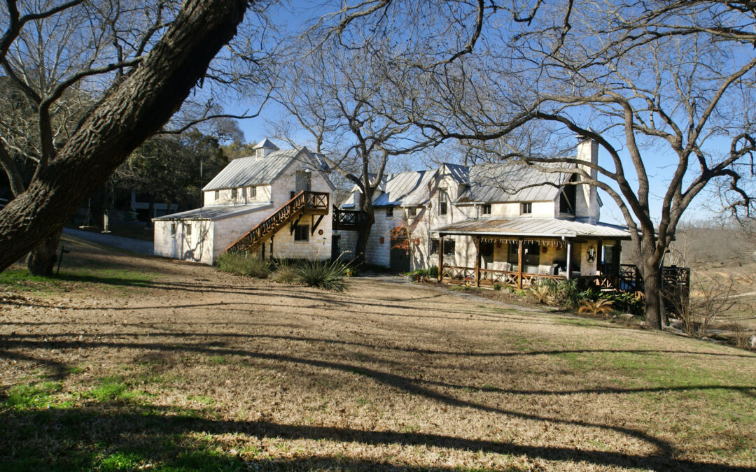 Carmody River House
